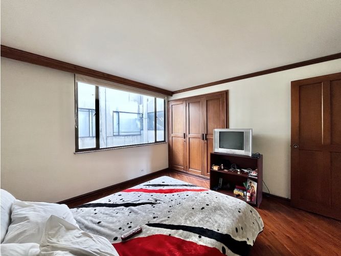 Apartamento de 3 alcobas en venta en Chicó Navarra, Bogotá, 170 m² · foto 13 de 16