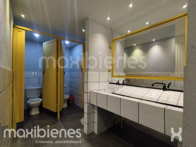 Local en arriendo en Manrique Central, Medellín, 65 m² · foto 7 de 10