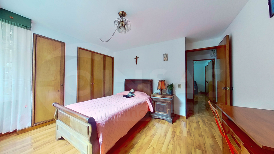 Apartamento de 3 alcobas en venta en Santa Barbara, Bogotá, 145 m² · foto 14 de 22