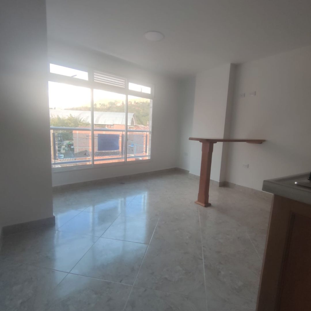3BR Apartment in El porton (60 m²) - 3