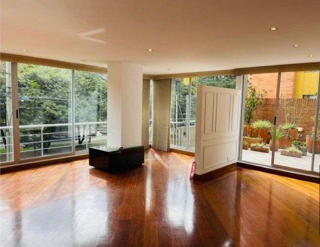 Apartamento de 3 alcobas en venta en Santa Paula, Bogotá, 138 m² · foto 6 de 24