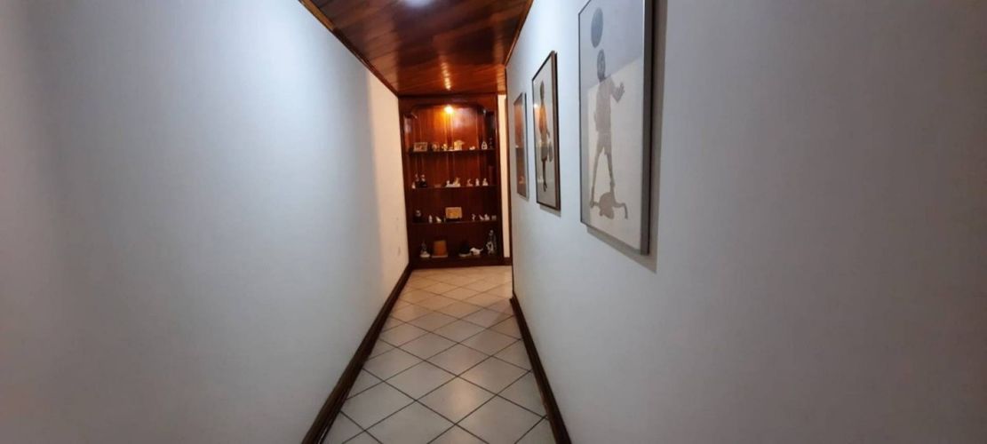 Apartamento de 3 alcobas en venta en Cabecera Del Llano, Bucaramanga, 240 m² · foto 5 de 17