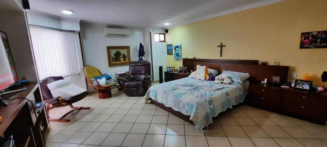 Apartamento de 3 alcobas en venta en Cabecera Del Llano, Bucaramanga, 240 m² · foto 9 de 17