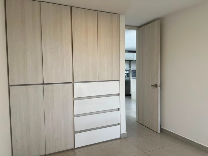 Apartamento de 2 alcobas en arriendo en Loma Del Esmeraldal, Envigado, 82 m² · foto 13 de 16