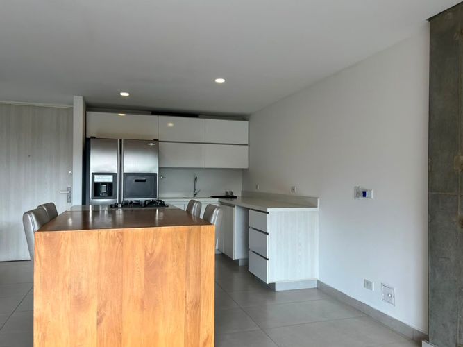 Apartamento de 2 alcobas en arriendo en Loma Del Esmeraldal, Envigado, 82 m² · foto 7 de 16