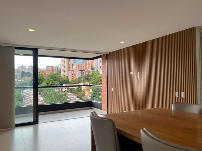 Apartamento de 2 alcobas en arriendo en Loma Del Esmeraldal, Envigado, 82 m² · foto 2 de 16