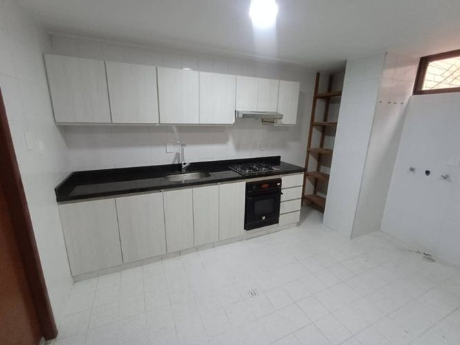 Apartamento de 3 alcobas en venta en La Aurora, Bucaramanga, 105 m² · foto 3 de 17