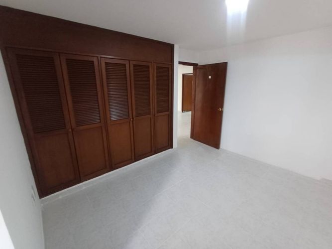 Apartamento de 3 alcobas en venta en La Aurora, Bucaramanga, 105 m² · foto 7 de 17