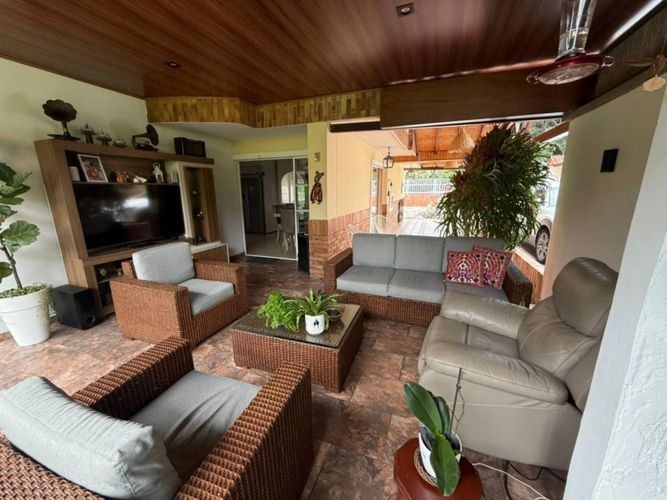 Casa de 4 alcobas en venta en Anillo Vial, Floridablanca, 250 m² · foto 6 de 24