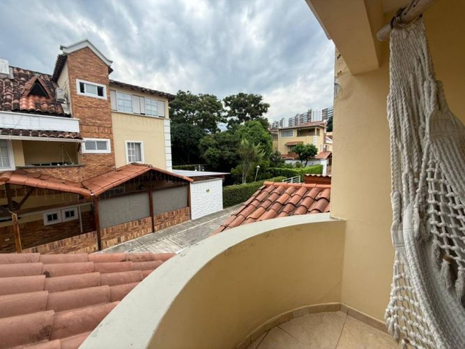 Casa de 4 alcobas en venta en Anillo Vial, Floridablanca, 250 m² · foto 13 de 24