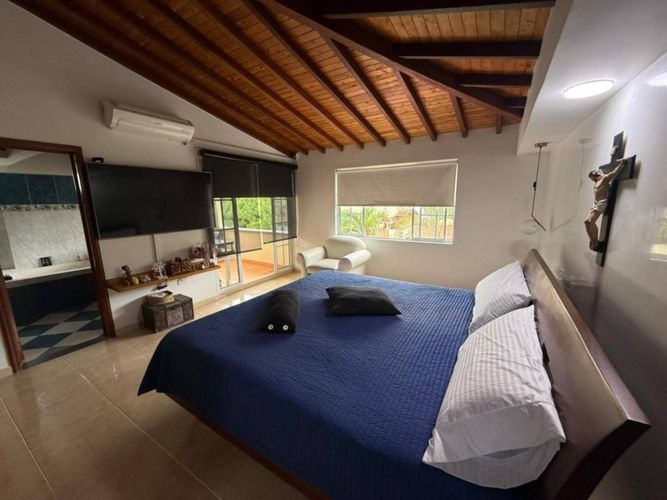 Casa de 4 alcobas en venta en Anillo Vial, Floridablanca, 250 m² · foto 19 de 24