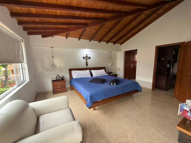 Casa de 4 alcobas en venta en Anillo Vial, Floridablanca, 250 m² · foto 22 de 24