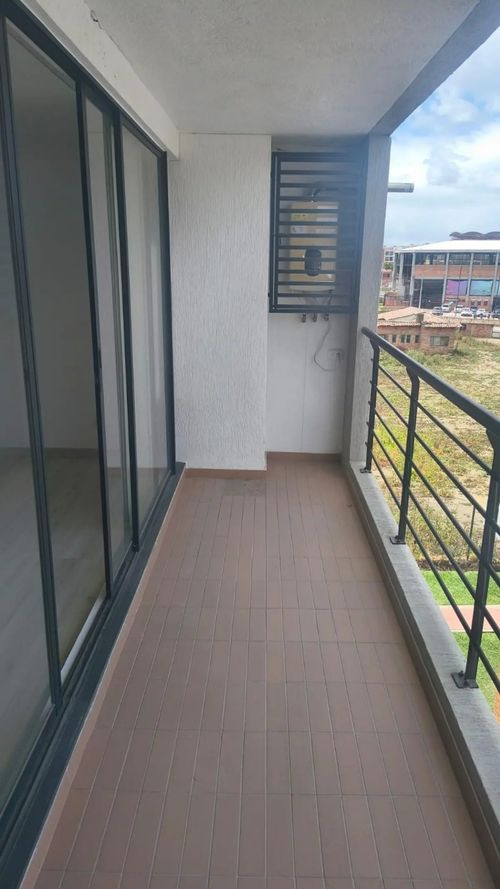 Apartamento de 3 alcobas en venta en Centro, Cajicá, 87 m² · foto 19 de 23