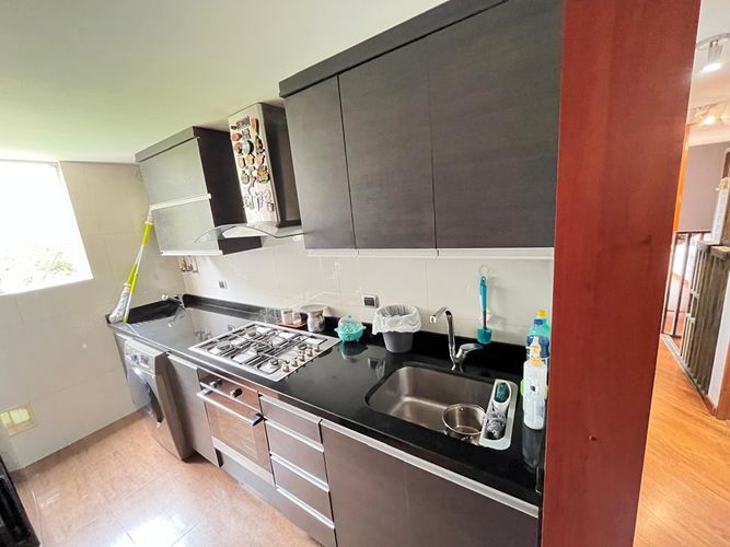 Apartamento en venta en Mazuren, Bogotá · foto 4 de 18