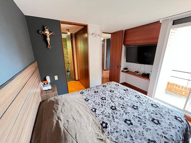 Apartamento en venta en Mazuren, Bogotá · foto 9 de 18