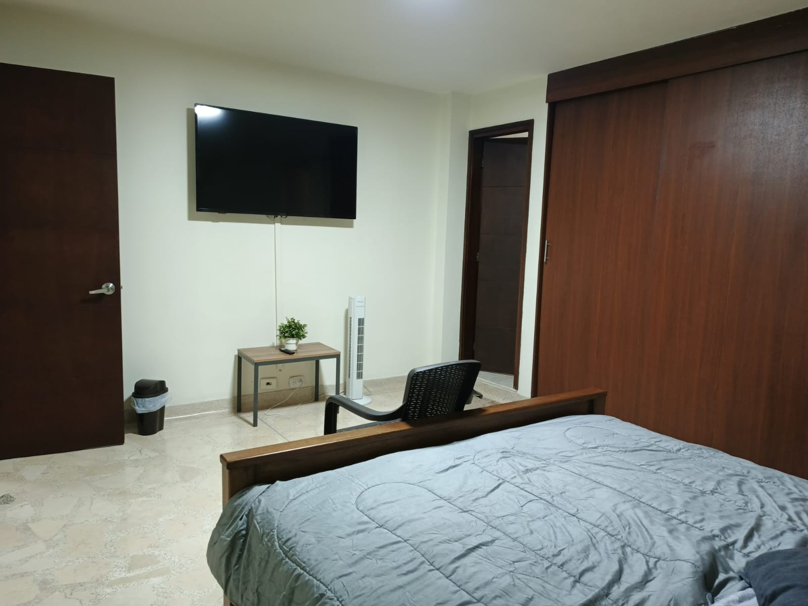 Apartamento en arriendo en La América, Medellín · foto 5 de 24