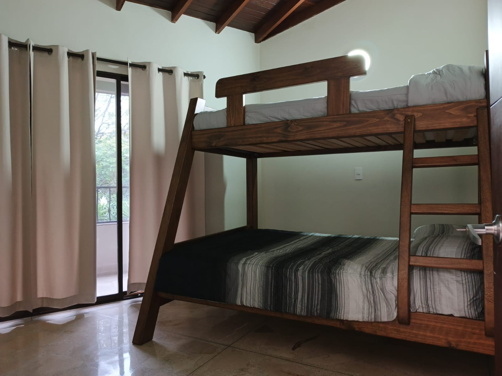 Apartamento en arriendo en La América, Medellín · foto 16 de 24