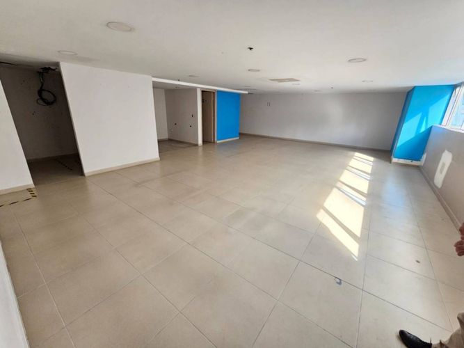 Oficina en arriendo en Mejoras Publicas, Bucaramanga, 223 m² · foto 2 de 7