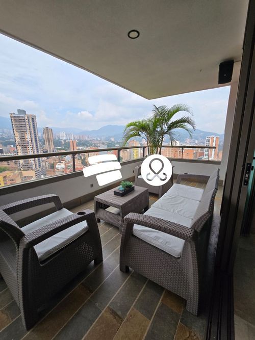 Apartamento de 4 alcobas en venta en Entreamigos, Sabaneta · foto 1 de 24