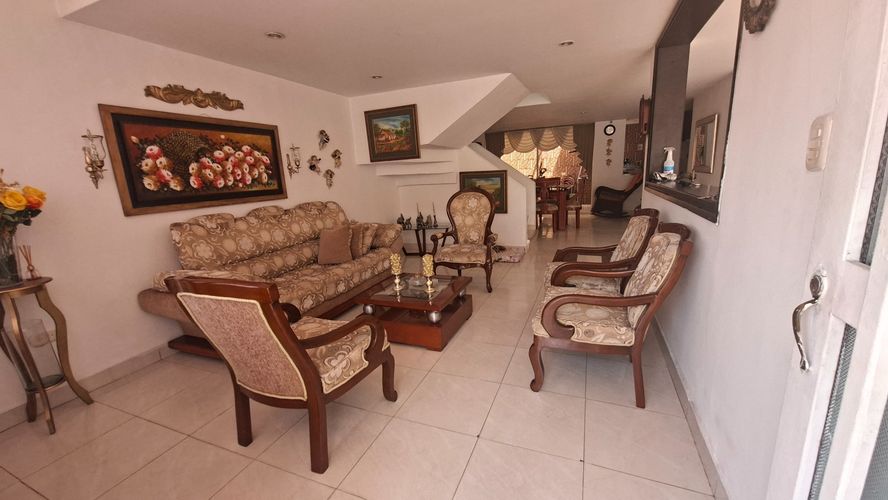 Casa de 4 alcobas en venta en Emporio, Villavicencio, 160 m² · foto 4 de 24