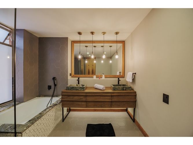 Apartamento en venta en El Diamante No. 2, Medellín, 157 m² · foto 7 de 24