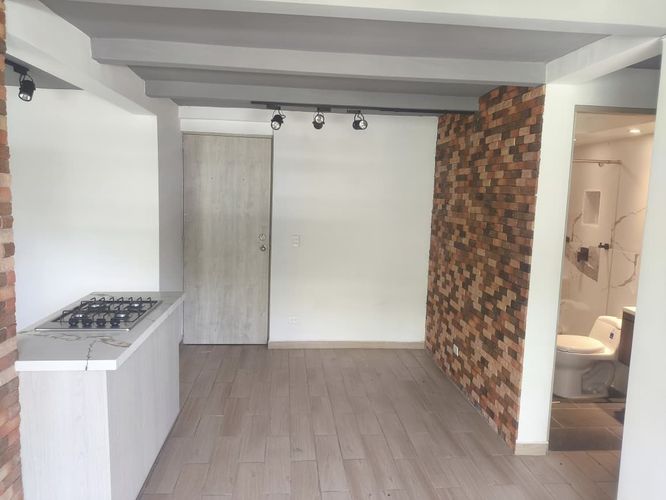 Apartamento de 3 alcobas en venta en San Jose, Sabaneta, 56 m² · foto 16 de 24