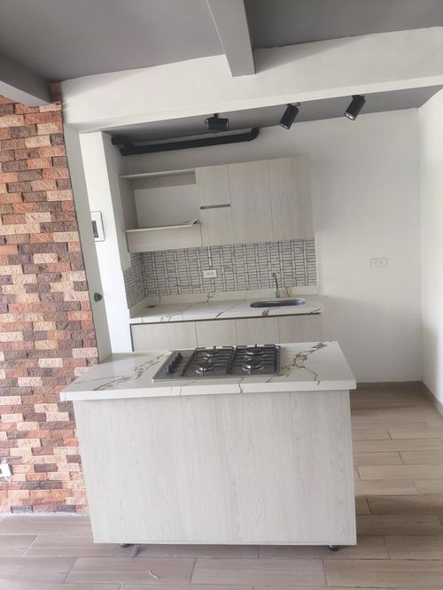 Apartamento de 3 alcobas en venta en San Jose, Sabaneta, 56 m² · foto 18 de 24