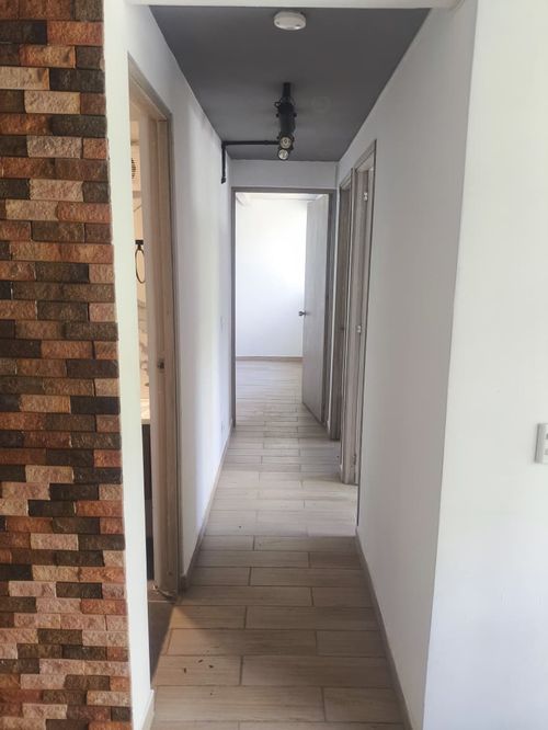 Apartamento de 3 alcobas en venta en San Jose, Sabaneta, 56 m² · foto 20 de 24