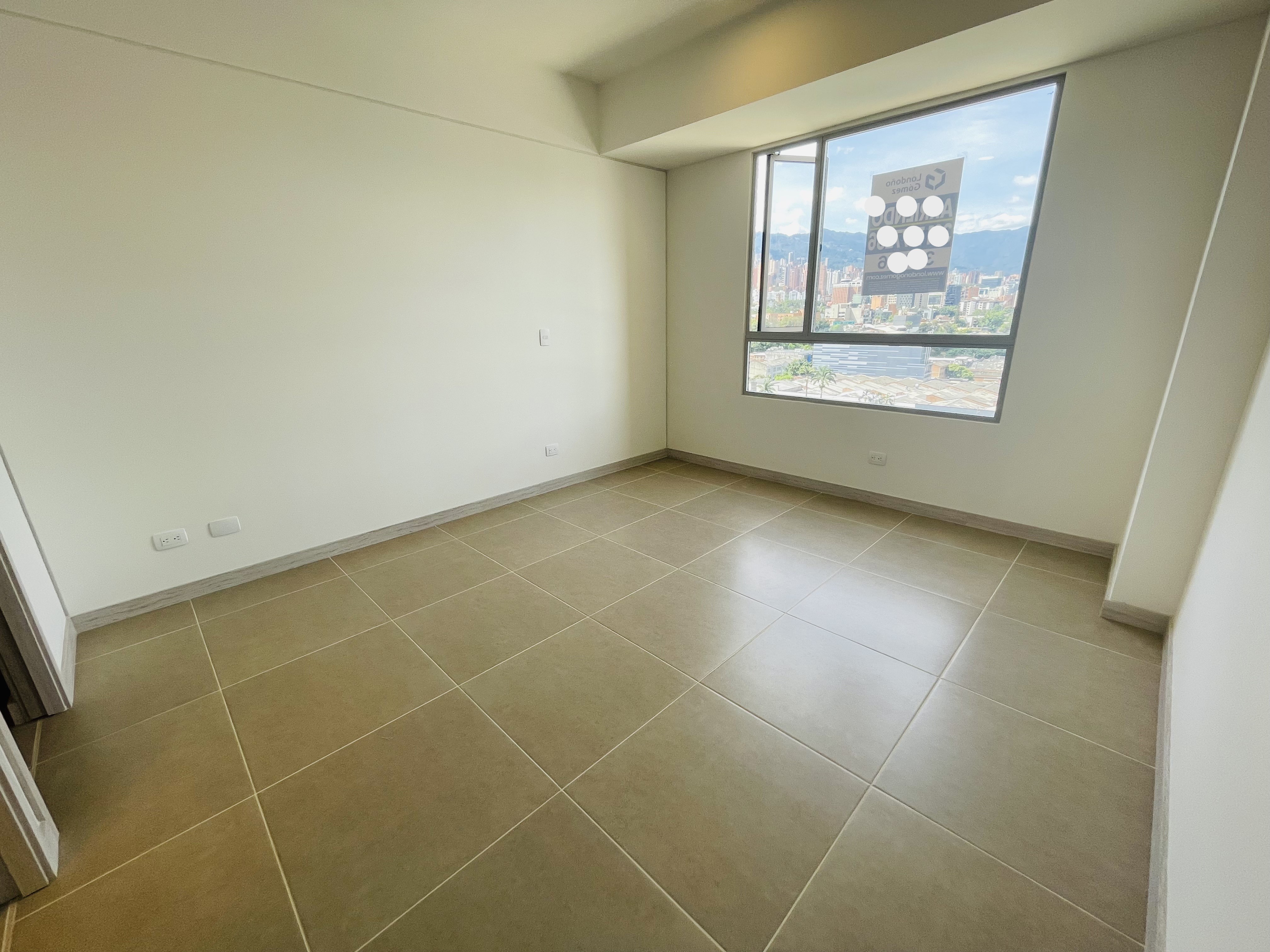 Apartamento en Arriendo en Ciudad del Río, Medellín