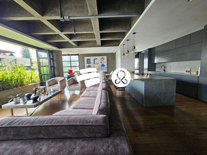 Apartamento de 4 alcobas en venta en El Diamante No. 2, Medellín, 250 m² · foto 2 de 23
