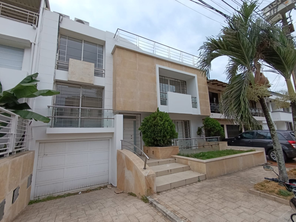 Casa en Arriendo en El ingenio, Cali