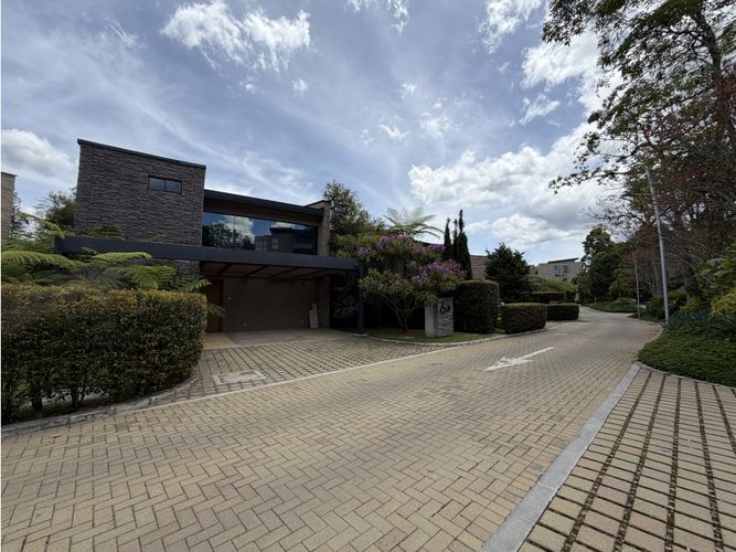 Casa de 3 alcobas en venta en Llano Grande, Rionegro, 215 m² · foto 18 de 19