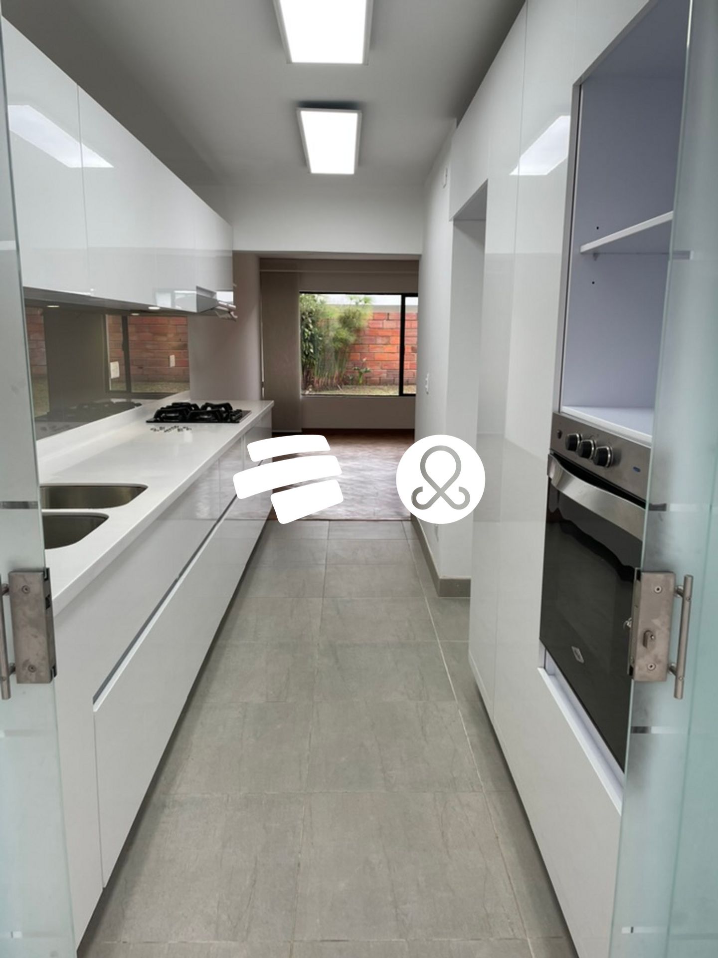 Casa en venta en Prado Veraniego, Bogotá · foto 2 de 24