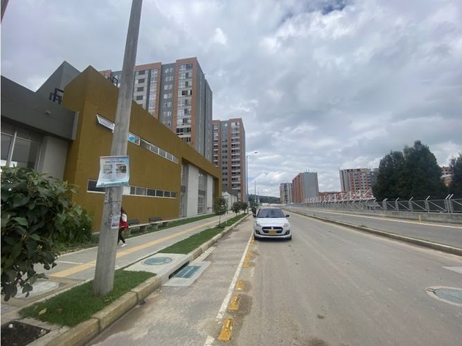 Apartamento en venta en Casa Blanca, Bogotá · foto 2 de 13