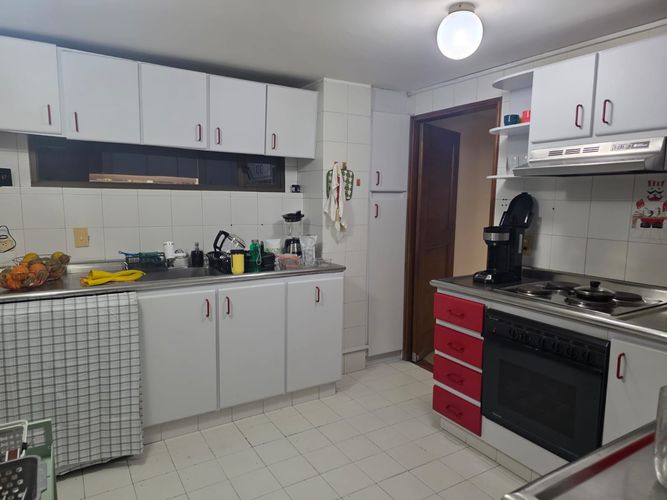 Apartamento de 3 alcobas en venta en Chico Norte, Bogotá, 168 m² · foto 2 de 6