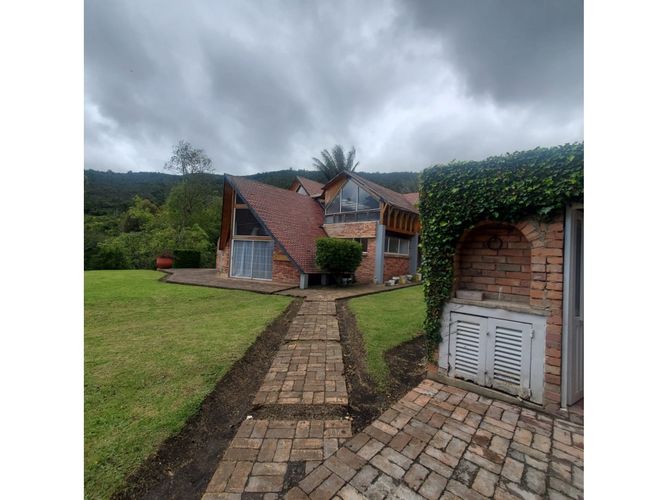 Casa de 2 alcobas en venta en Laura Vicuña, Chía, 700 m² · foto 3 de 24