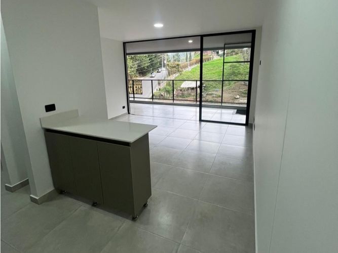 Oficina en arriendo en Urbanizacion Remansos De San Lucas, Envigado, 65 m² · foto 3 de 13