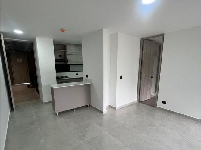 Oficina en arriendo en Urbanizacion Remansos De San Lucas, Envigado, 65 m² · foto 5 de 13