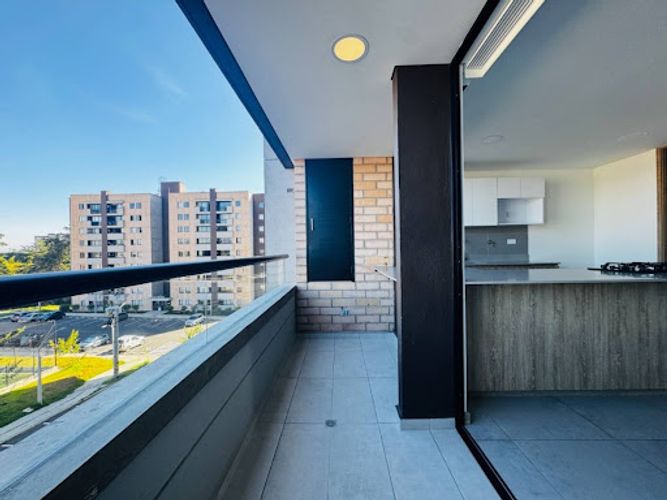 Apartamento de 2 alcobas en arriendo en El Porvenir, Rionegro, 76 m² · foto 3 de 23