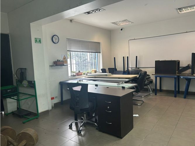 Casa de 6 alcobas en venta en Teusaquillo, Bogotá, 317 m² · foto 8 de 13