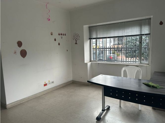 Casa de 6 alcobas en venta en Teusaquillo, Bogotá, 317 m² · foto 10 de 13