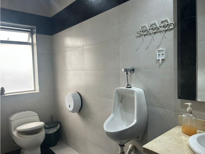 Casa de 6 alcobas en venta en Teusaquillo, Bogotá, 317 m² · foto 12 de 13