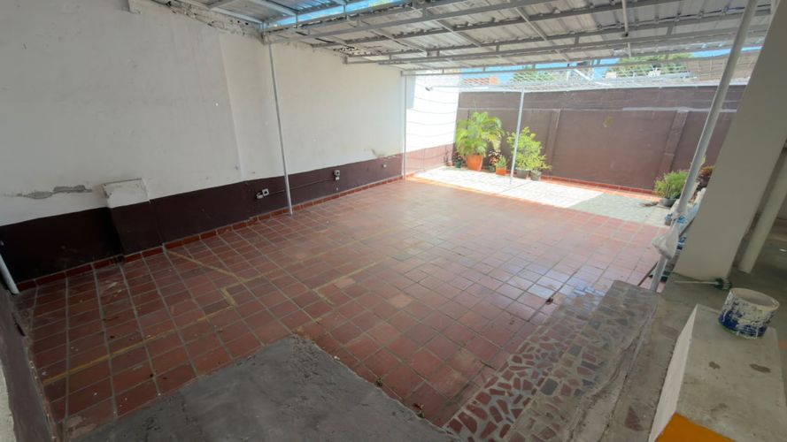Bodega en venta en El Contento, Cúcuta, 357 m² · foto 6 de 9