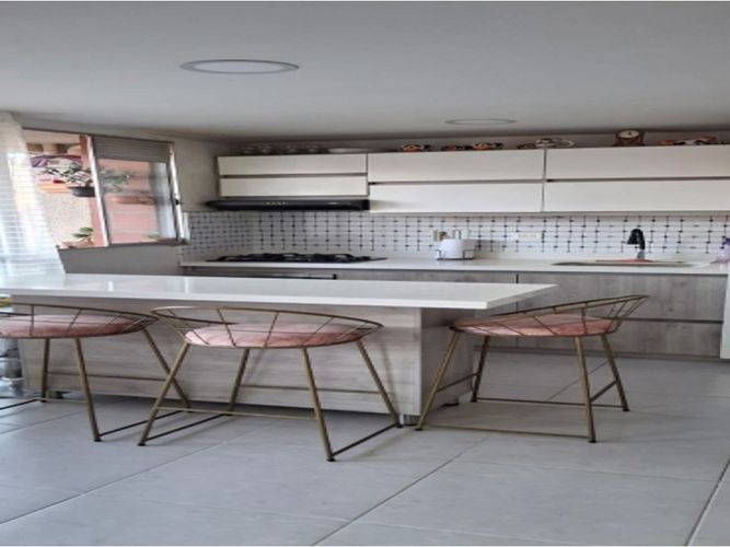 Apartamento de 3 alcobas en venta en Satexco, Itagüí, 55 m² · foto 2 de 9