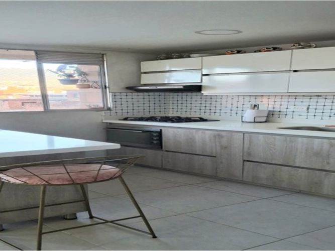 Apartamento de 3 alcobas en venta en Satexco, Itagüí, 55 m² · foto 3 de 9