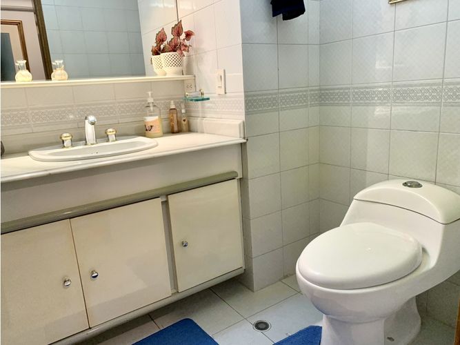 Apartamento de 3 alcobas en venta en Santa Barbara, Bogotá, 219 m² · foto 11 de 24