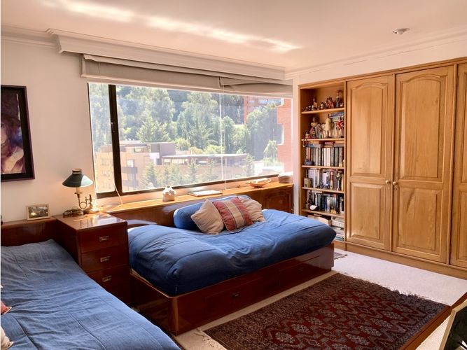 Apartamento de 3 alcobas en venta en Santa Barbara, Bogotá, 219 m² · foto 17 de 24