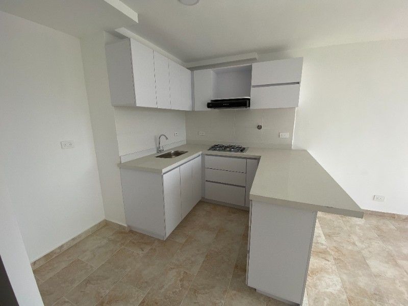 Apartamento en arriendo en Cimarronas, Rionegro · foto 3 de 11