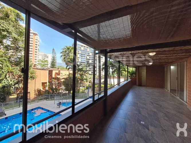 Apartamento de 4 alcobas en arriendo en Los Balsos, Medellín, 200 m² · foto 6 de 15