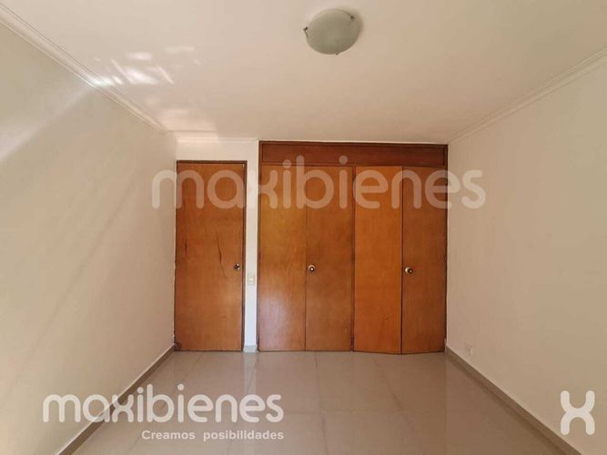 Apartamento de 4 alcobas en arriendo en Los Balsos, Medellín, 200 m² · foto 8 de 15